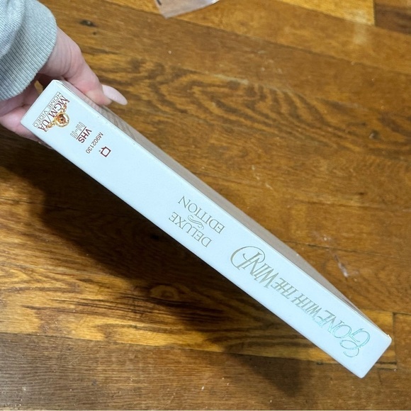 Gone with the wind VHS TAPE SET NWOT - Picture 4 of 7